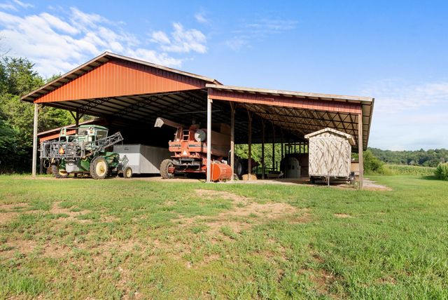 2942 Newman Rd, Ardmore, TN 38449