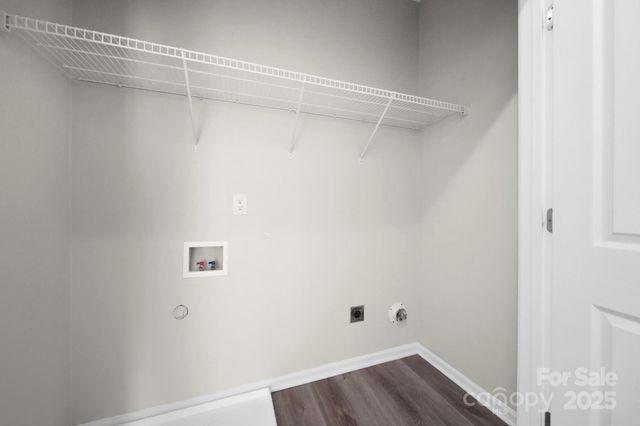 136 E Morehouse Avenue, Mooresville, NC 28117