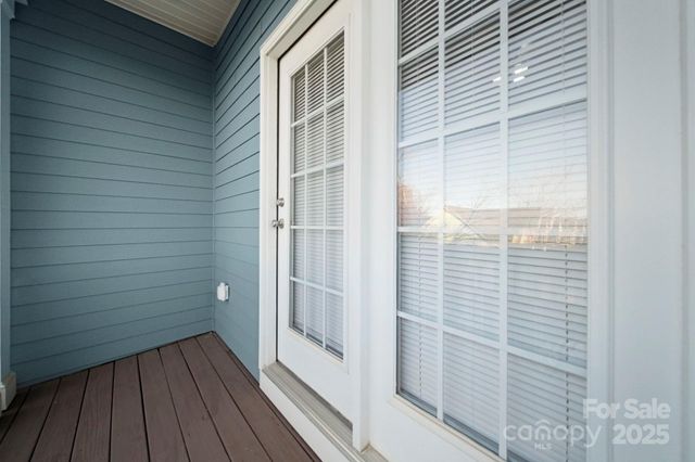 136 E Morehouse Avenue, Mooresville, NC 28117