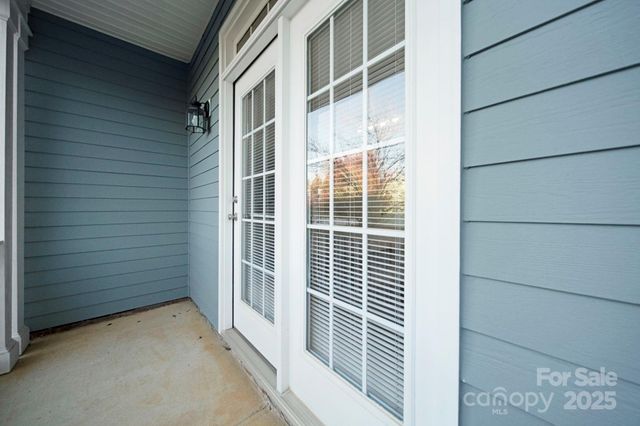 136 E Morehouse Avenue, Mooresville, NC 28117