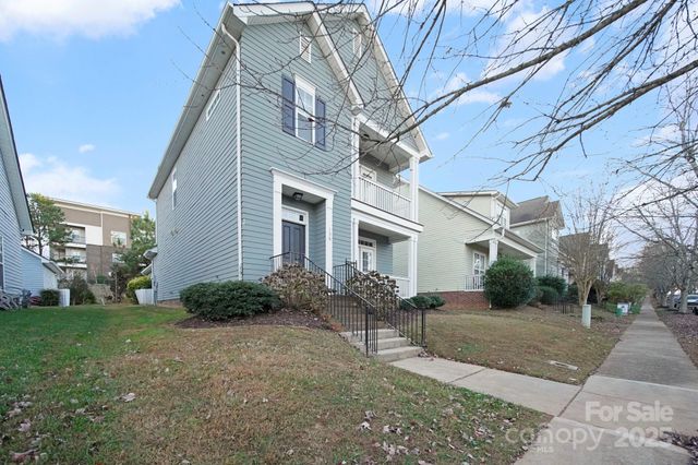 136 E Morehouse Avenue, Mooresville, NC 28117