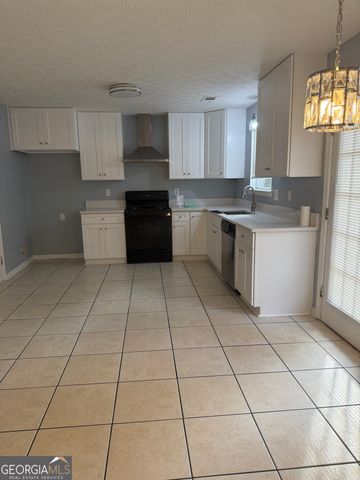 135 Plantation Boulevard, Stockbridge, GA 30281