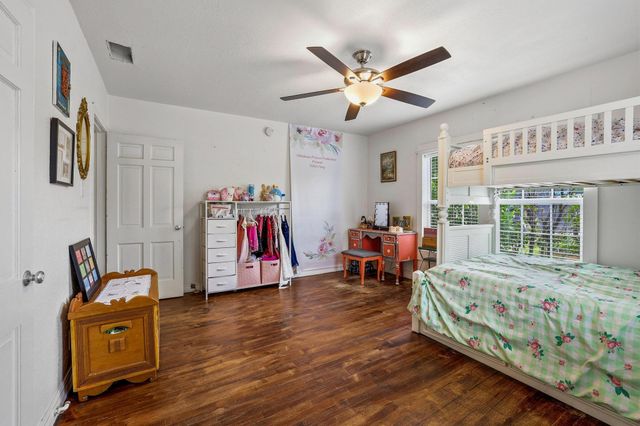 1107 W Hull Street, Denison, TX 75020