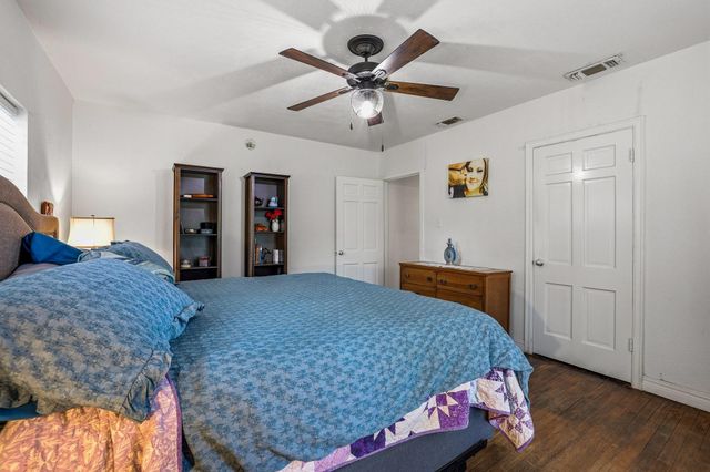 1107 W Hull Street, Denison, TX 75020