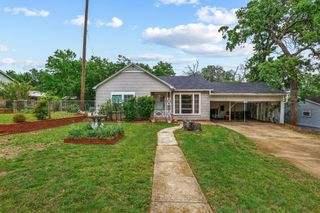 1107 W Hull Street, Denison, TX 75020