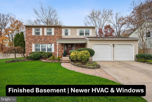 21 LANCELOT LN, Mount Laurel, NJ 08054