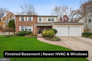 21 LANCELOT LN, Mount Laurel, NJ 08054