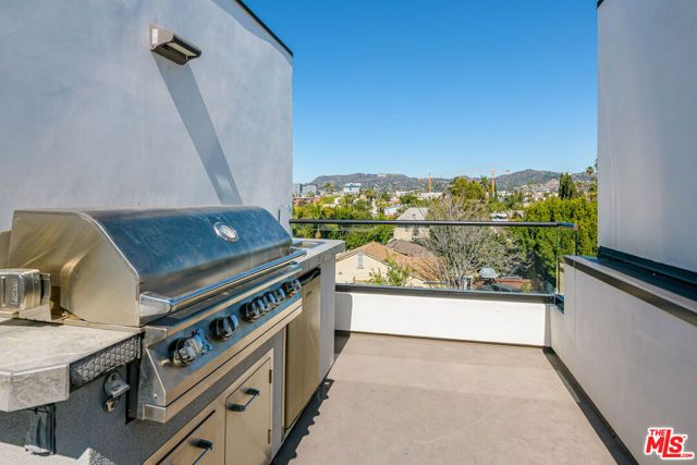 741 N Gramercy Place, Los Angeles, CA 90038