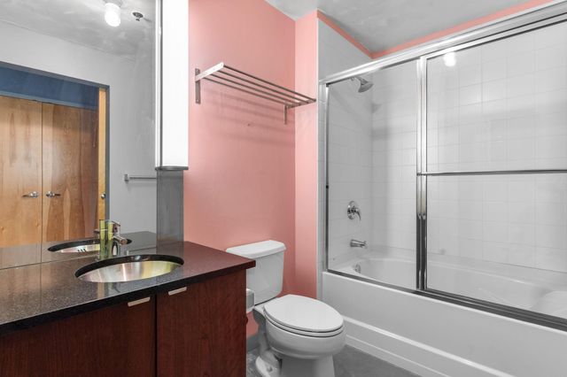 2929 Chicago Avenue 917, Minneapolis, MN 55407