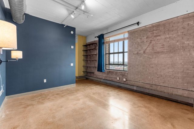 2929 Chicago Avenue 917, Minneapolis, MN 55407