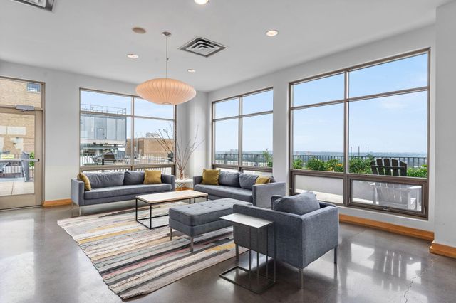 2929 Chicago Avenue 917, Minneapolis, MN 55407