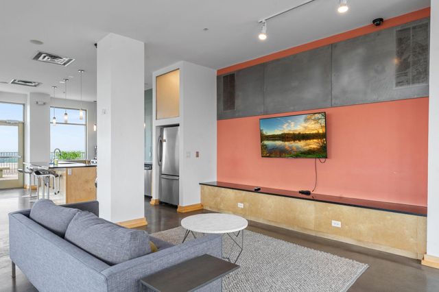 2929 Chicago Avenue 917, Minneapolis, MN 55407