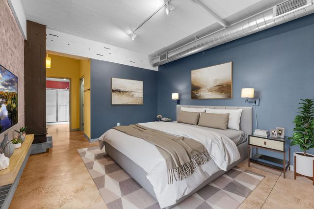 2929 Chicago Avenue 917, Minneapolis, MN 55407