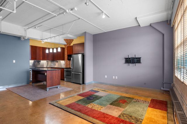 2929 Chicago Avenue 917, Minneapolis, MN 55407