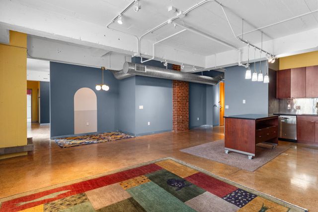 2929 Chicago Avenue 917, Minneapolis, MN 55407