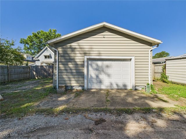 2316 Clement Avenue, Parkersburg, WV 26101