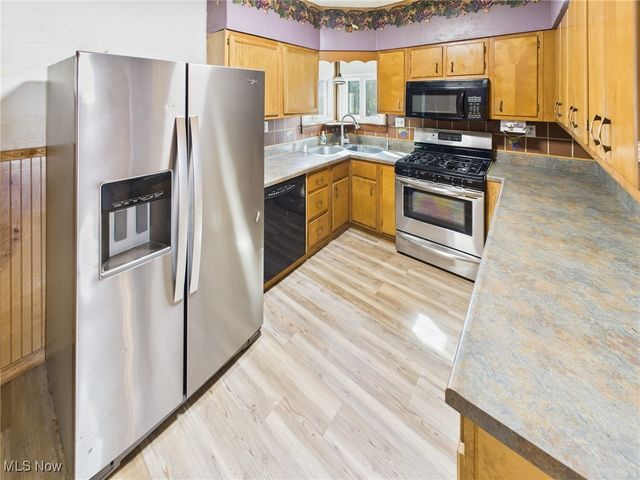 2316 Clement Avenue, Parkersburg, WV 26101