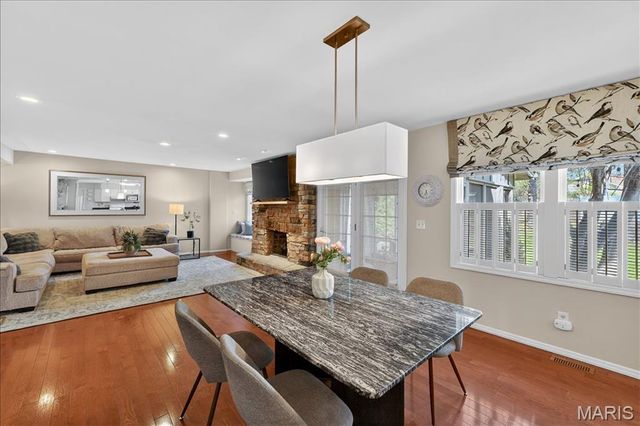 623 Kenilworth Lane, Ballwin, MO 63011