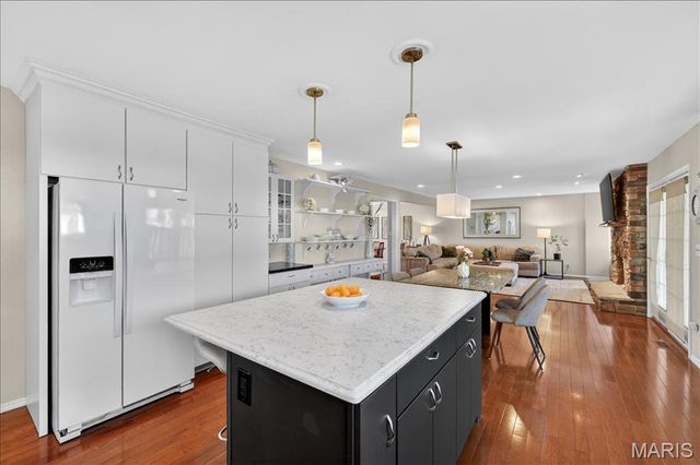 623 Kenilworth Lane, Ballwin, MO 63011