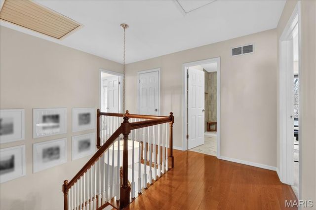 623 Kenilworth Lane, Ballwin, MO 63011