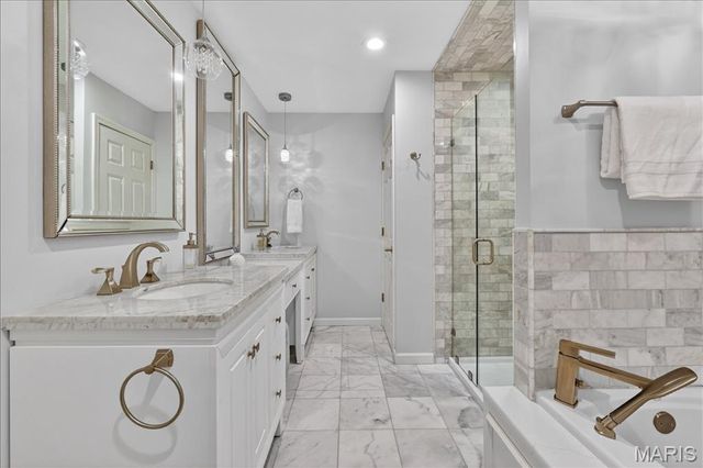 623 Kenilworth Lane, Ballwin, MO 63011