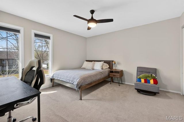 623 Kenilworth Lane, Ballwin, MO 63011