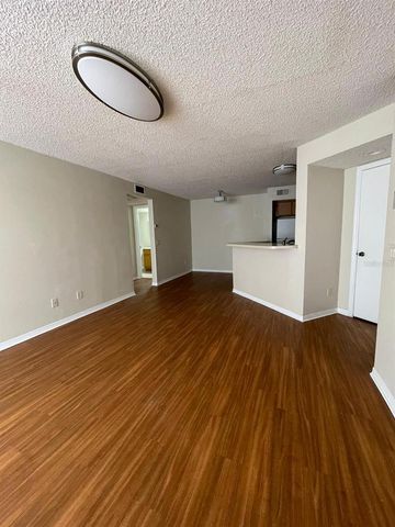 4540 COMMANDER DRIVE 2223, Orlando, FL 32822