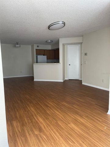 4540 COMMANDER DRIVE 2223, Orlando, FL 32822