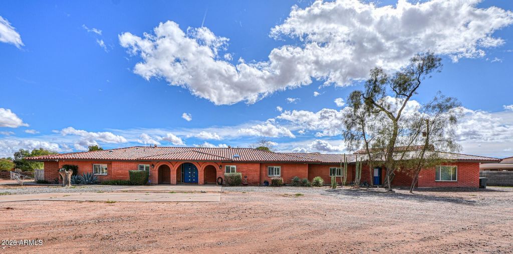 340 N POTTEBAUM Road, Casa Grande, AZ 85122 — photo 4