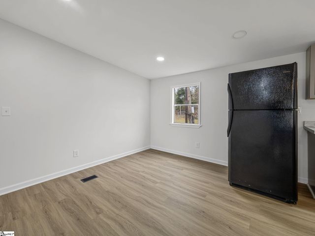 121 Rosetta Court, Una, SC 29378