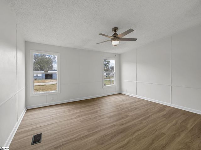 121 Rosetta Court, Una, SC 29378