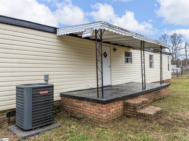 121 Rosetta Court, Una, SC 29378