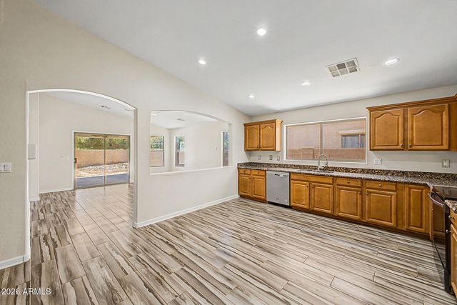 45613 W DUTCHMAN Drive, Maricopa, AZ 85139