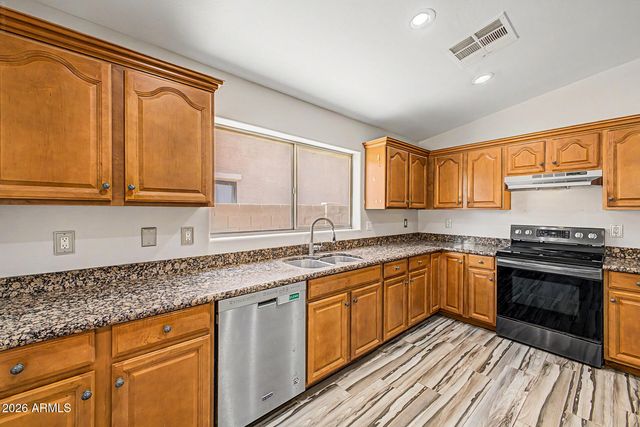 45613 W DUTCHMAN Drive, Maricopa, AZ 85139