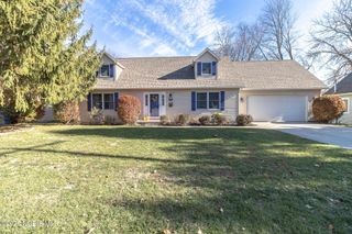 117 S 5th Street, Waterville, OH 43566