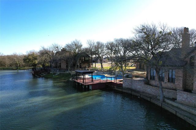 541 Hidden Lakes Boulevard, Gunter, TX 75058