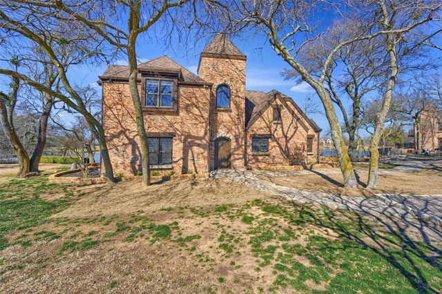 541 Hidden Lakes Boulevard, Gunter, TX 75058