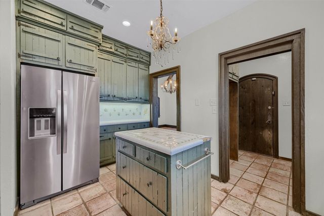 541 Hidden Lakes Boulevard, Gunter, TX 75058