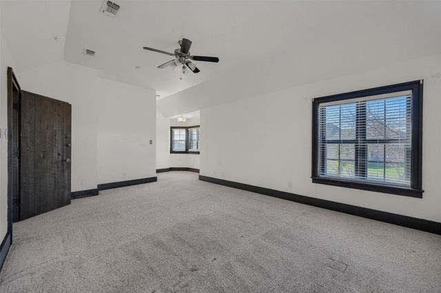 541 Hidden Lakes Boulevard, Gunter, TX 75058