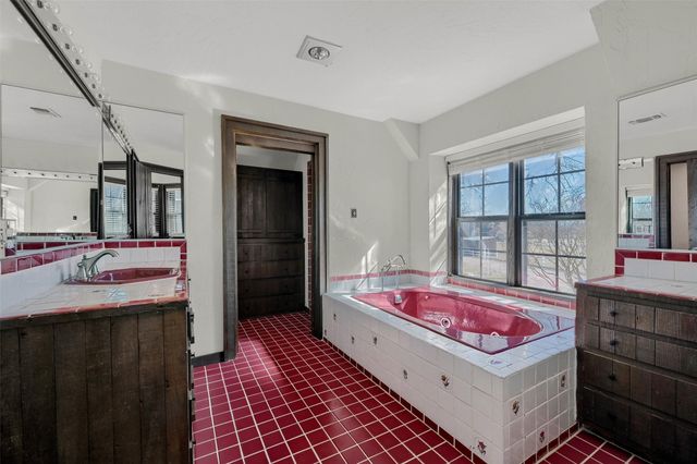 541 Hidden Lakes Boulevard, Gunter, TX 75058