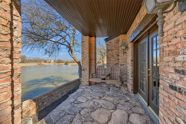 541 Hidden Lakes Boulevard, Gunter, TX 75058