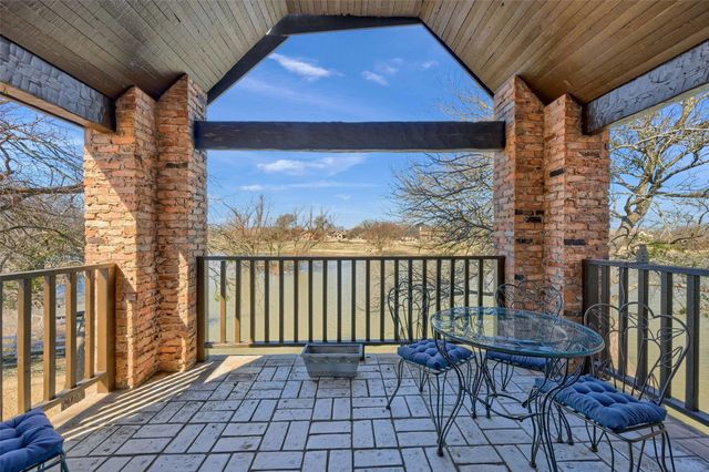 541 Hidden Lakes Boulevard, Gunter, TX 75058