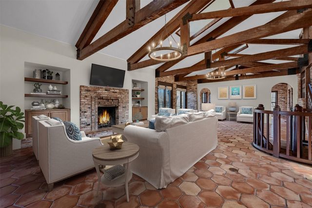 541 Hidden Lakes Boulevard, Gunter, TX 75058