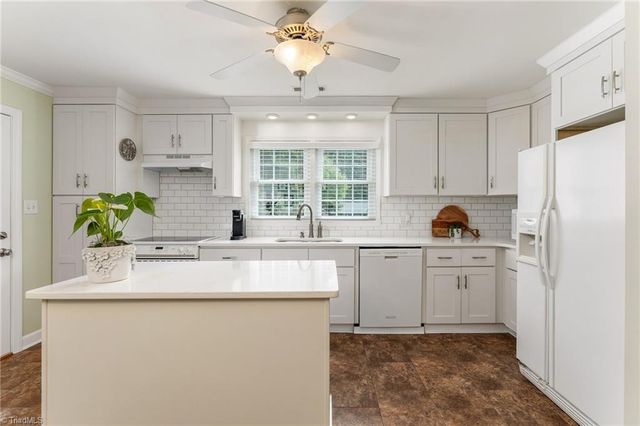 708 Finsbury Road, Winston-salem, NC 27104