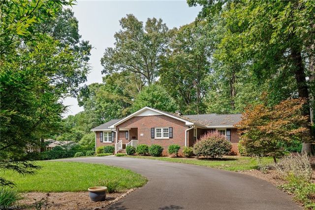 708 Finsbury Road, Winston-salem, NC 27104