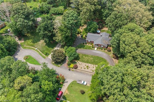 708 Finsbury Road, Winston-salem, NC 27104