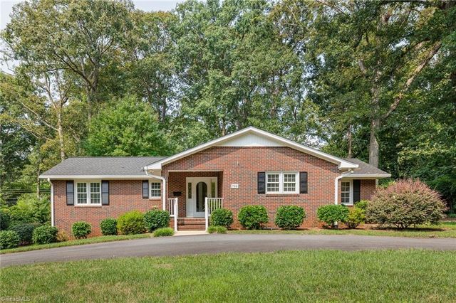 708 Finsbury Road, Winston-salem, NC 27104