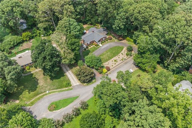 708 Finsbury Road, Winston-salem, NC 27104