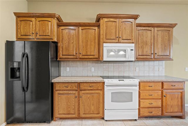 1401 River Birch Drive, Yukon, OK 73099