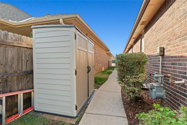 1401 River Birch Drive, Yukon, OK 73099